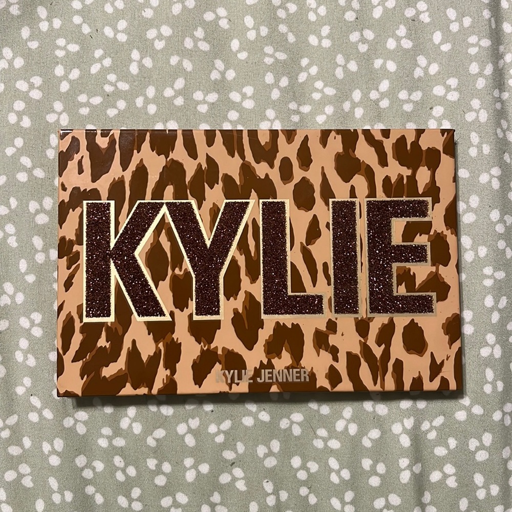 Kylie Cosmetics Wild Palette